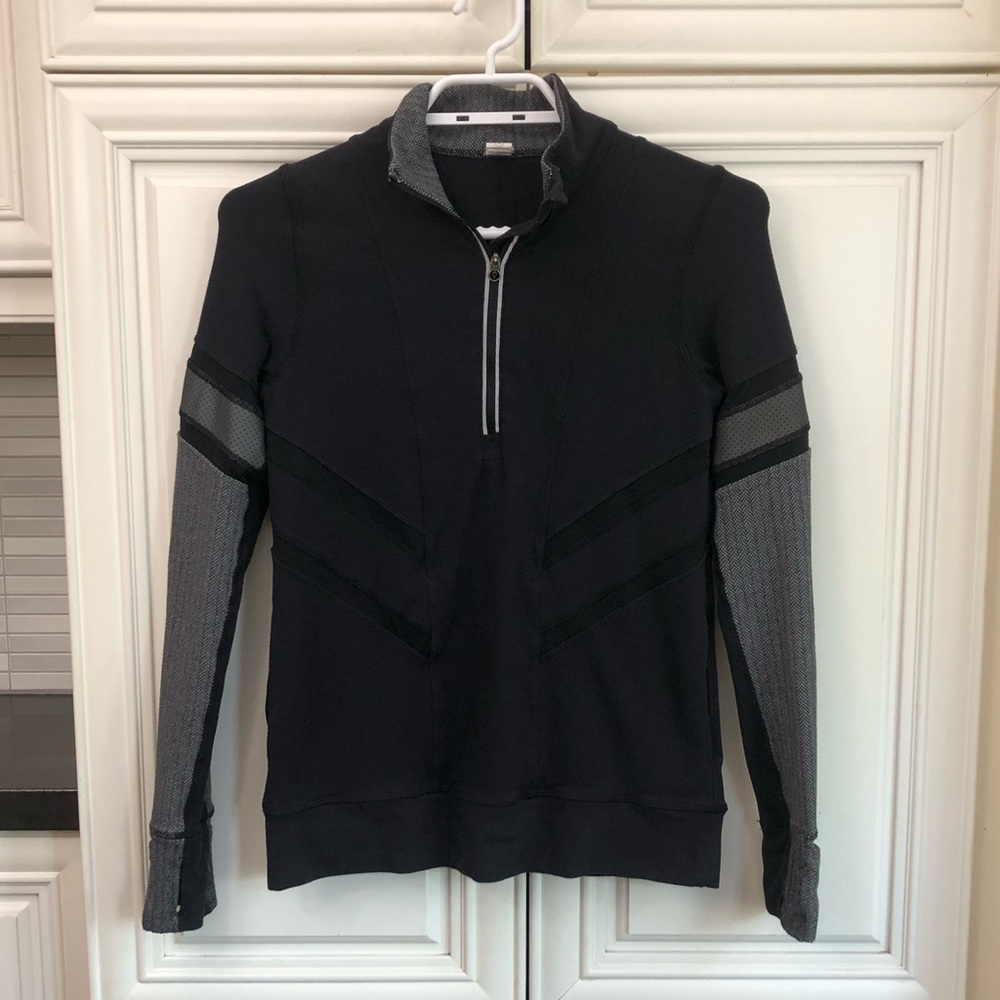 Ivivva by Lululemon girl’s sweater/jacket 🍋